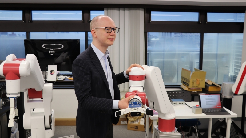 ［気鋭のロボット研究者vol.1］新方式の協働ロボを開発／早稲田大学シュミッツ・アレクサン……
