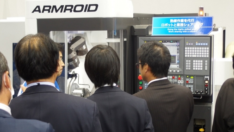 ロボット、どこに置く？工作機械展に見る最新動向【前編】／JIMTOF2018