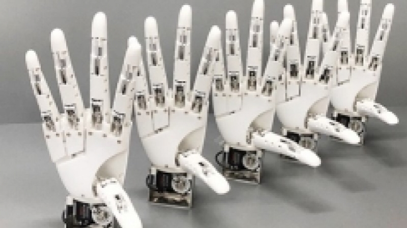 単純制御でさまざまな物をつかむロボットハンドを無償貸与／NEDOなど