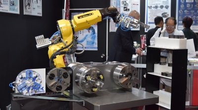 爪交換パッケージシステムを開発！ SIer事業を本格化／松本機械工業