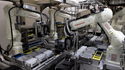 ロボット検査システムで無料PCR検査サービスを開始／川崎重工業