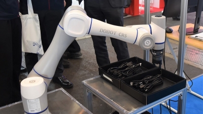 製造業の専門展でロボットシステムに脚光