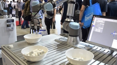 稼働モニタリングなどユーザー向け新サービスを開始／ユニバーサルロボット