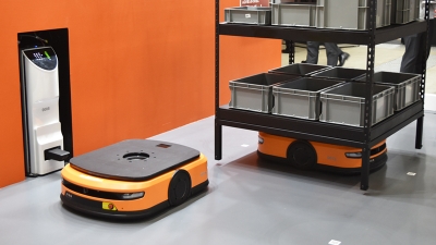 ロボット、AGV・AMRに注目集まる／名古屋ものづくりワールド2023