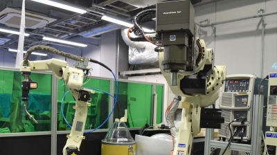 ３社連携で研磨自動化を提案／ダイヘン、愛知産業、スリーエムジャパン