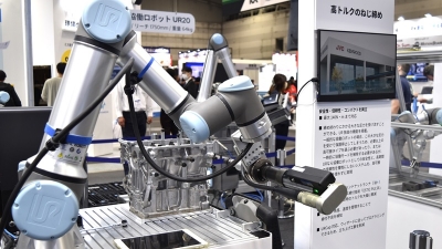 名古屋の専門展で、協働ロボや物流自動化の提案に熱視線