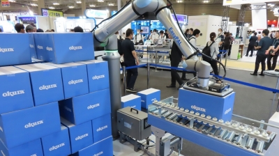パートナーシップを締結し、協働パレタイズシステム開発／オークラ輸送機、ユニバーサルロボット