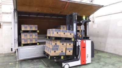 AGFの新機能でトラックからの荷降ろしなどを実現／ラピュタロボティクス