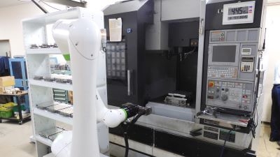 [SIerを訪ねてvol.49]何も分からない状態から積み重ねた経験／カトウ