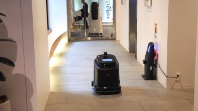 実証事業の成果発表で、オフィス警備と清掃の自動化デモ披露／Octa Robotics
