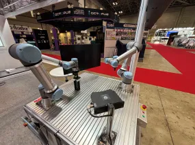ロボット高精度位置補正システム
